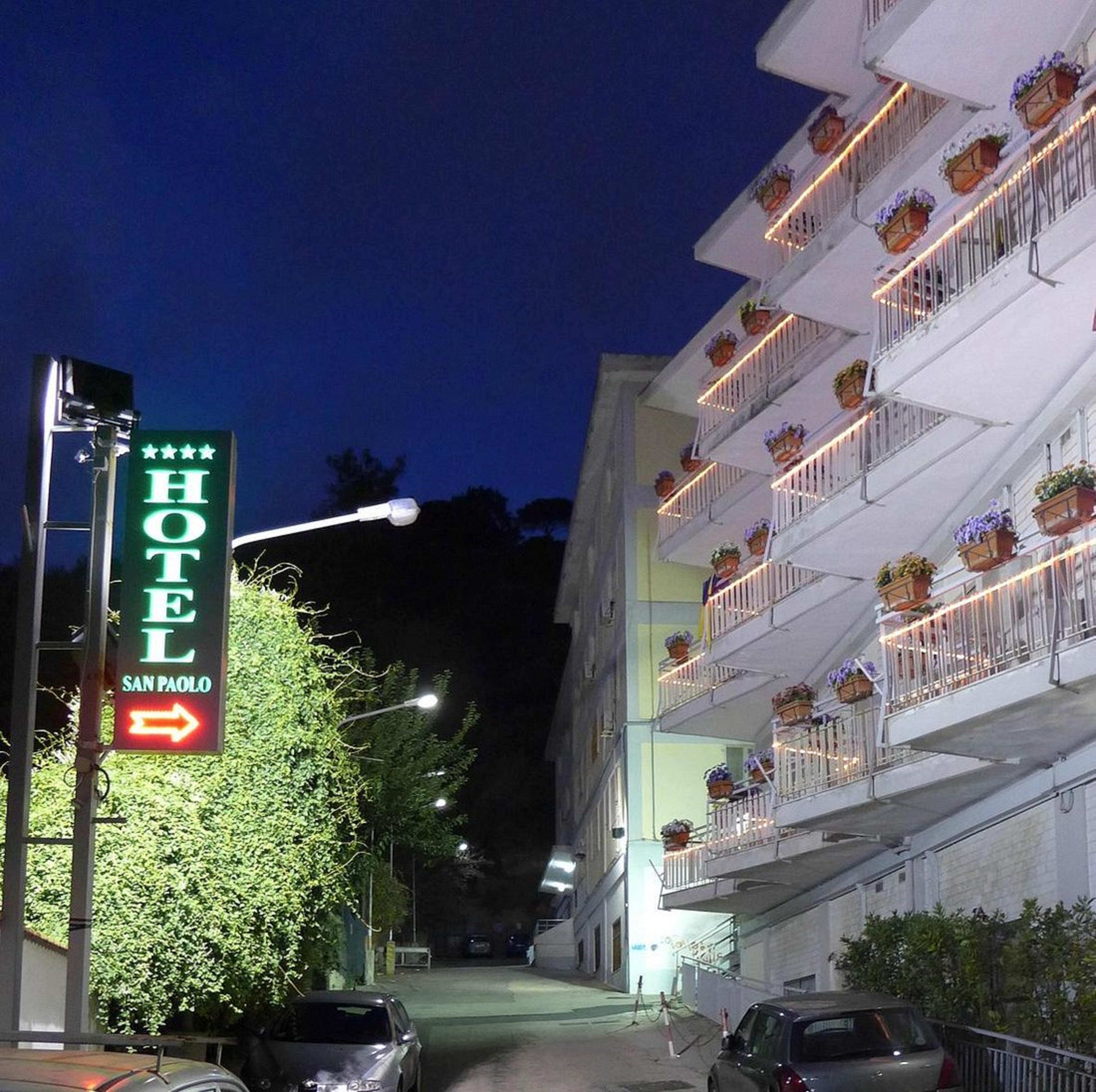 Hotel San Paolo Neapel Exteriör bild